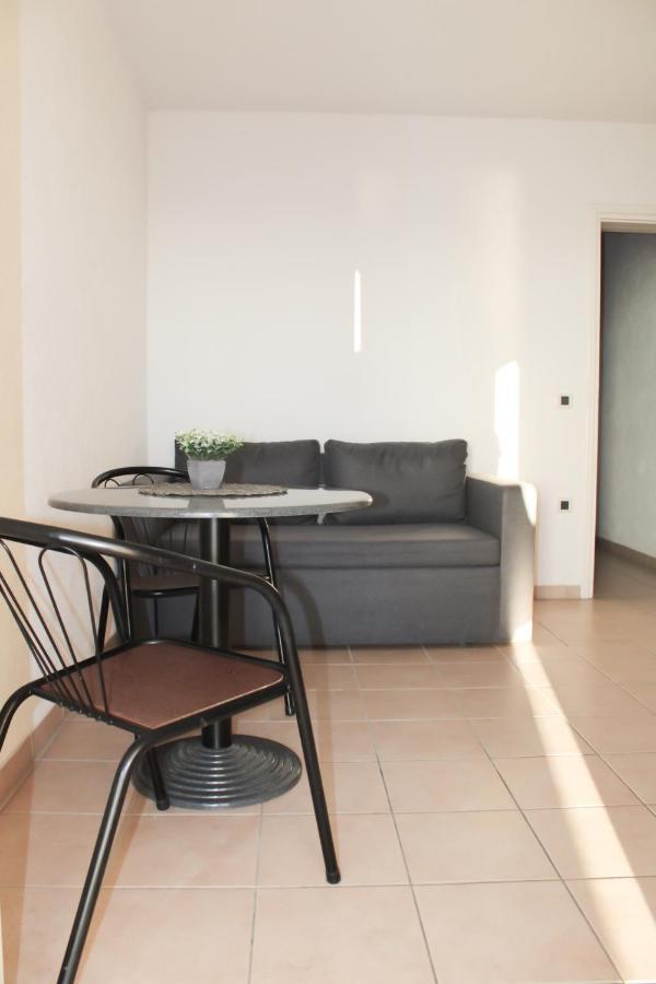 Apartments Larus Baska Voda Exterior photo